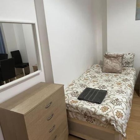 001- Lovely 3-Bedroom Very Close To Oxford Street London Exterior foto