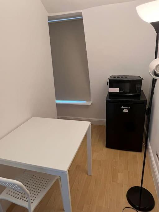 001- Lovely 3-Bedroom Very Close To Oxford Street London Exterior foto