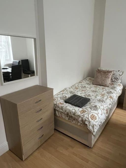001- Lovely 3-Bedroom Very Close To Oxford Street London Exterior foto