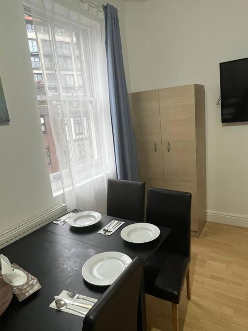 001- Lovely 3-Bedroom Very Close To Oxford Street London Exterior foto
